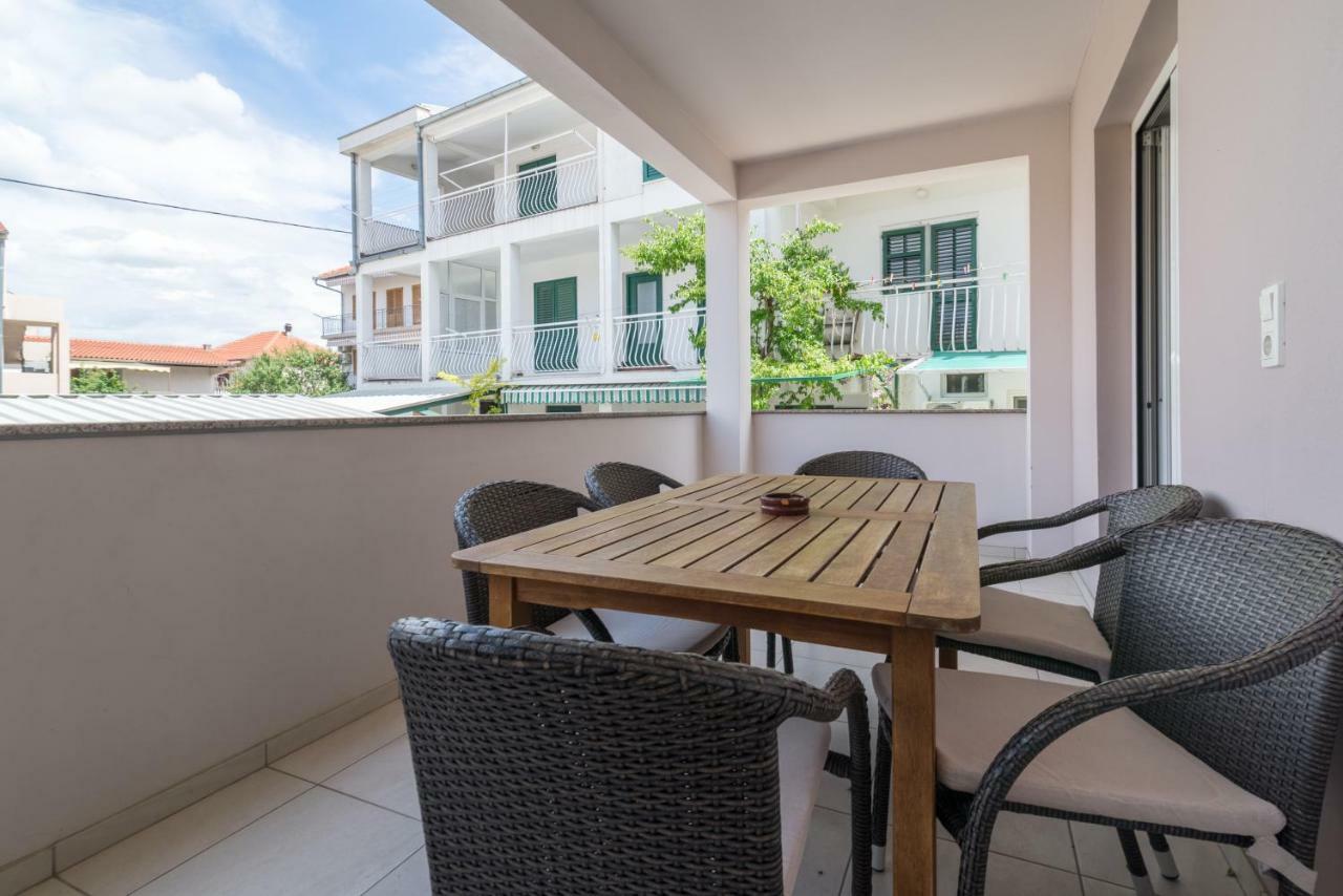 Apartmani Drago Biograd Na Moru Exterior foto
