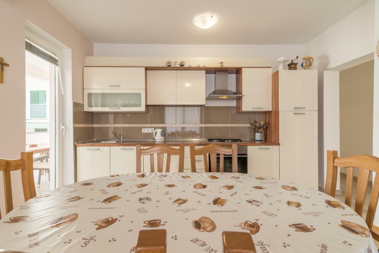 Apartmani Drago Biograd Na Moru Exterior foto